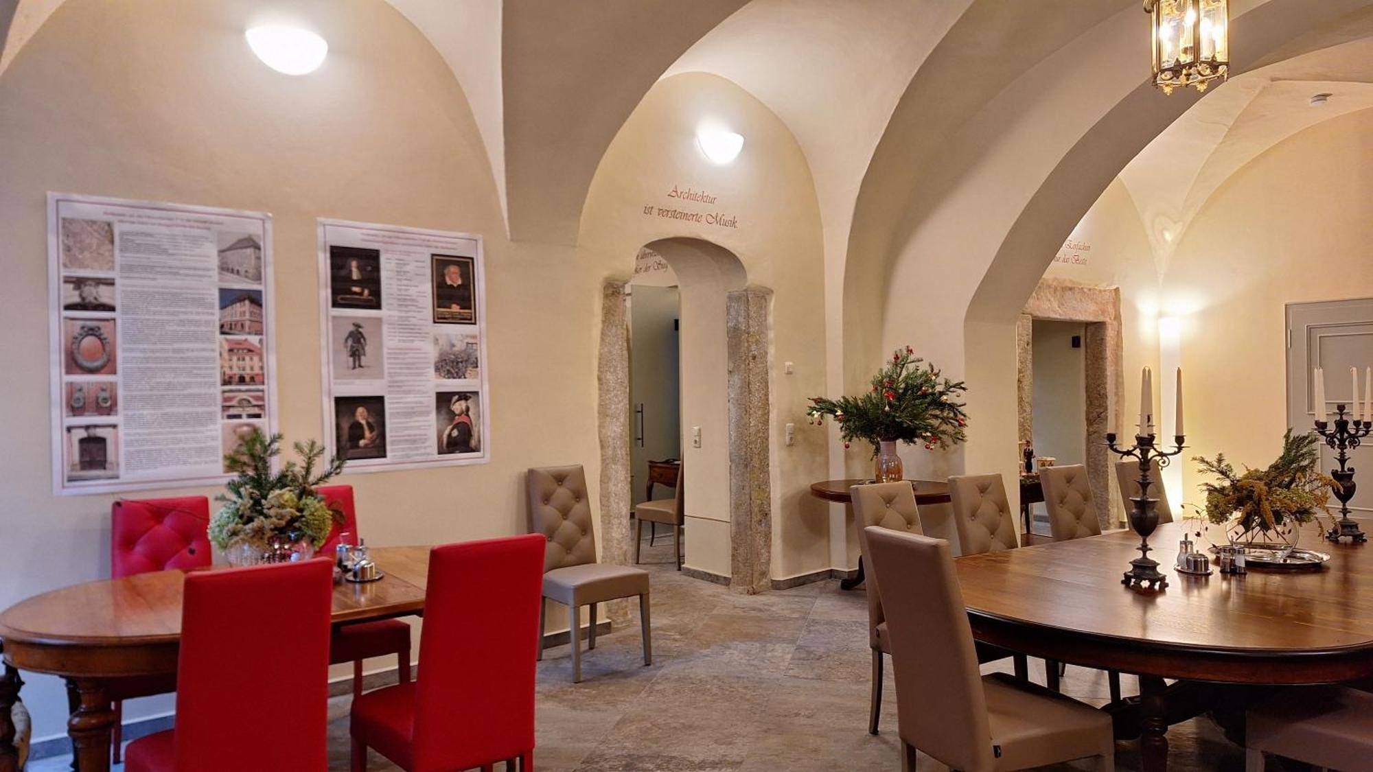 Stadtpalais Bellevue-Suite 3- Zimmer- Maisonettewohnung Mit Dachterrasse Maximal 4 Personen Bautzen Luaran gambar