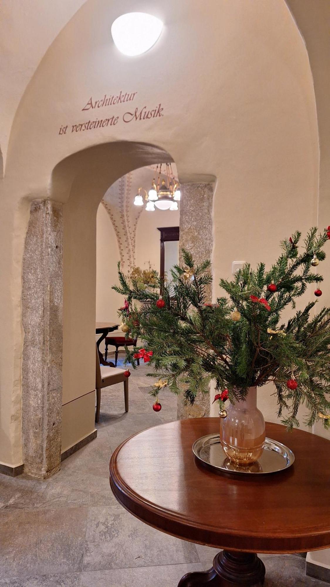 Stadtpalais Bellevue-Suite 3- Zimmer- Maisonettewohnung Mit Dachterrasse Maximal 4 Personen Bautzen Luaran gambar