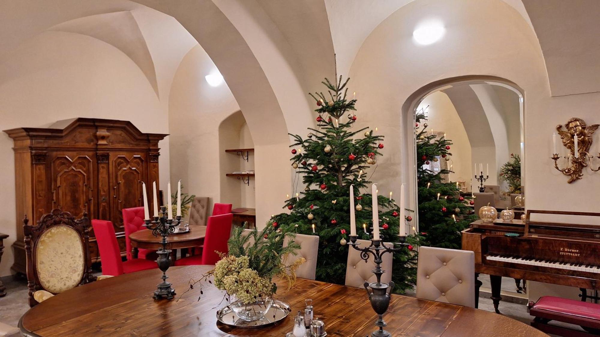 Stadtpalais Bellevue-Suite 3- Zimmer- Maisonettewohnung Mit Dachterrasse Maximal 4 Personen Bautzen Luaran gambar