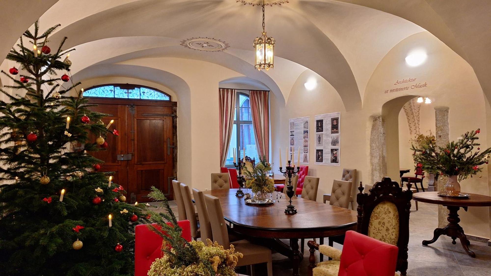 Stadtpalais Bellevue-Suite 3- Zimmer- Maisonettewohnung Mit Dachterrasse Maximal 4 Personen Bautzen Luaran gambar